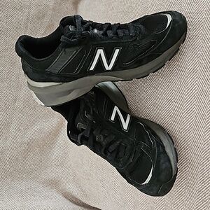 New Balance 990v5